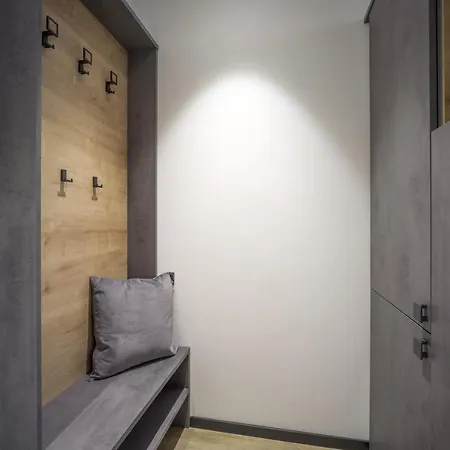 Private Living Perron